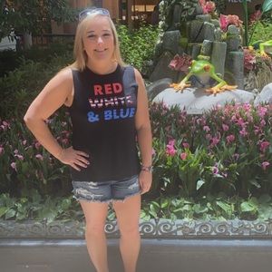 Meet your Posher, Danielle dillon